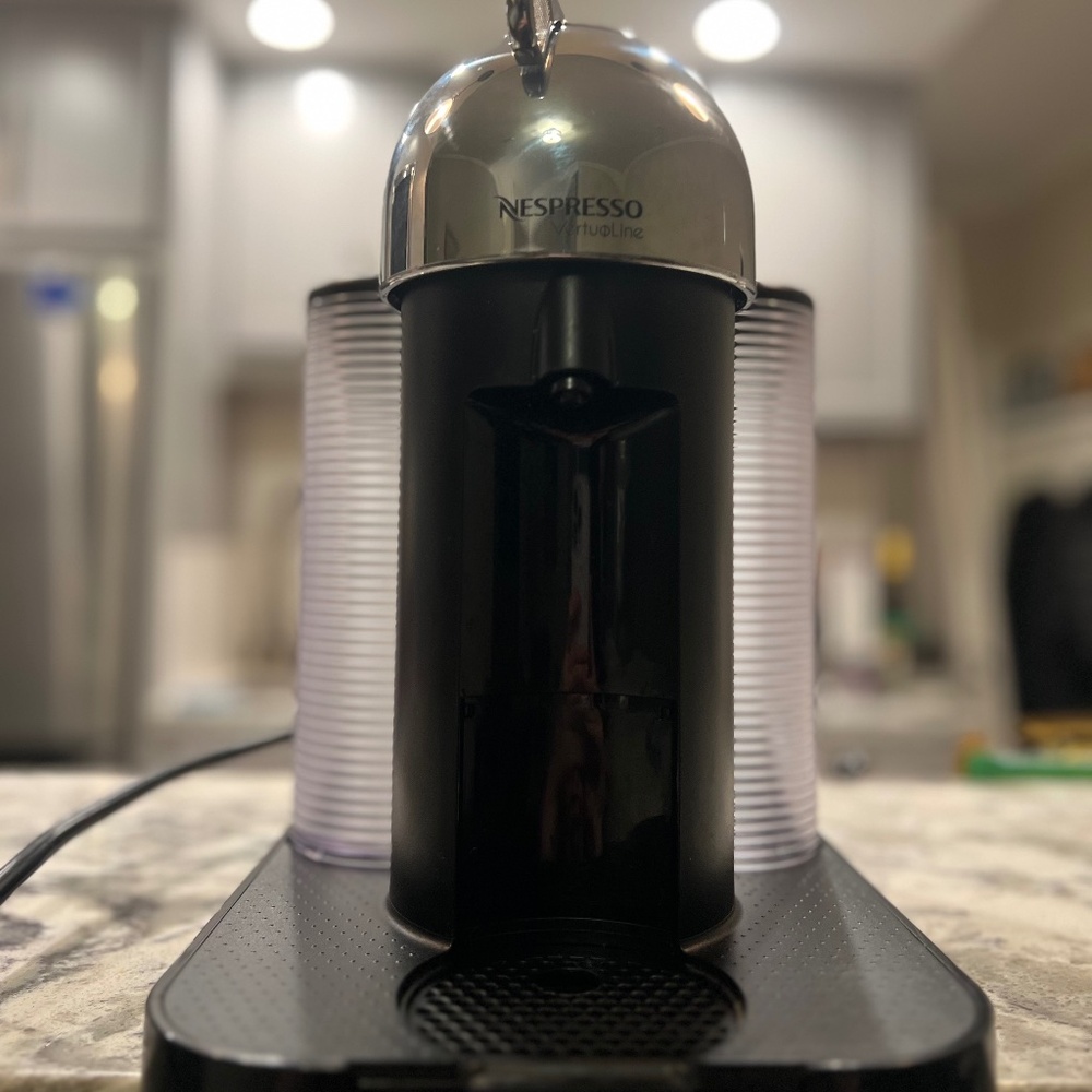 Nespresso VertuoLine Coffee Machine - Excellent Condition